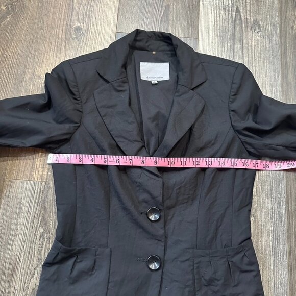 Classiques Entier Blazer Womens Black Size 4 Pleated Pockets 2 Botton Shoulder - Picture 5 of 10